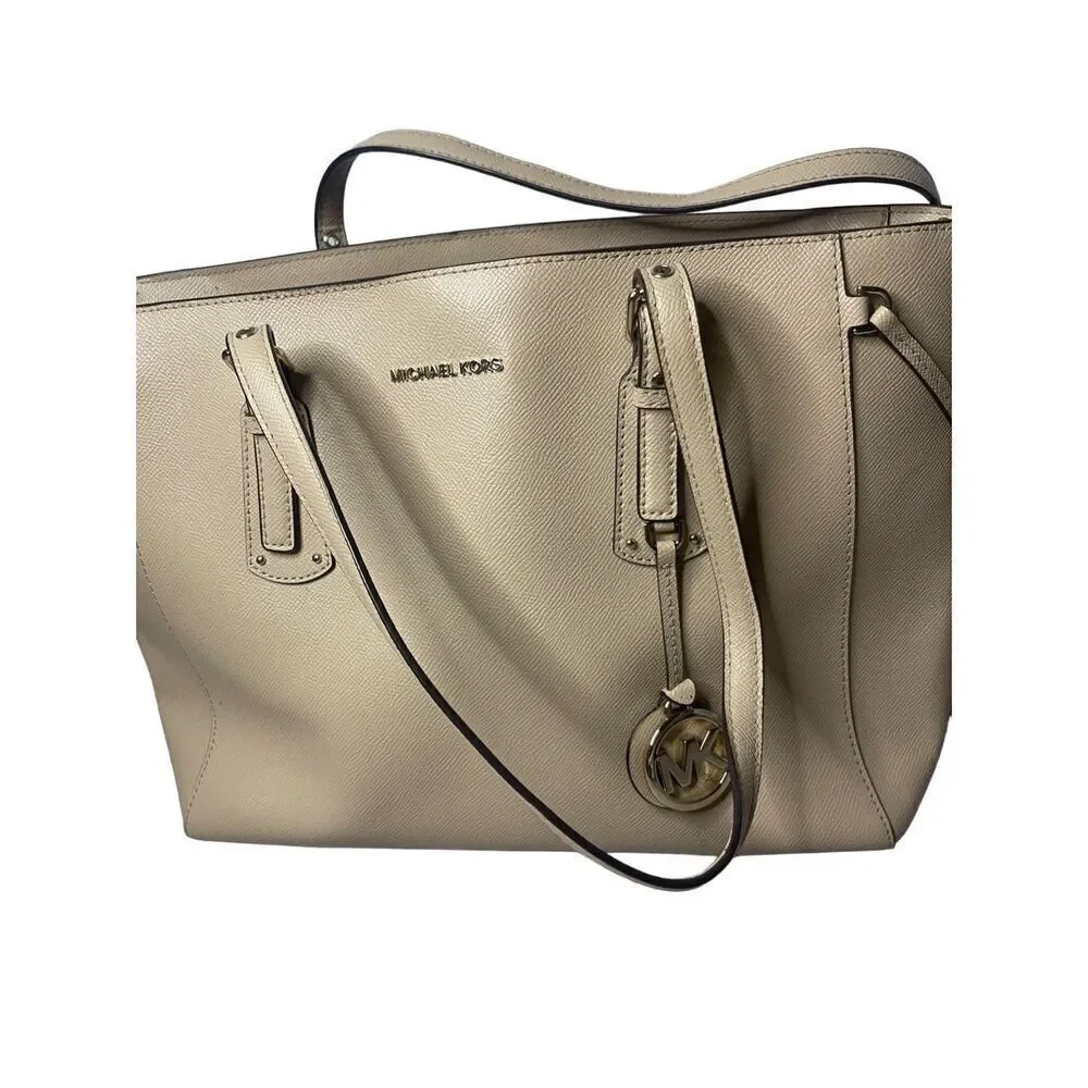 Michael Kors Voyager Medium Crossgrain Leather Tote Bag